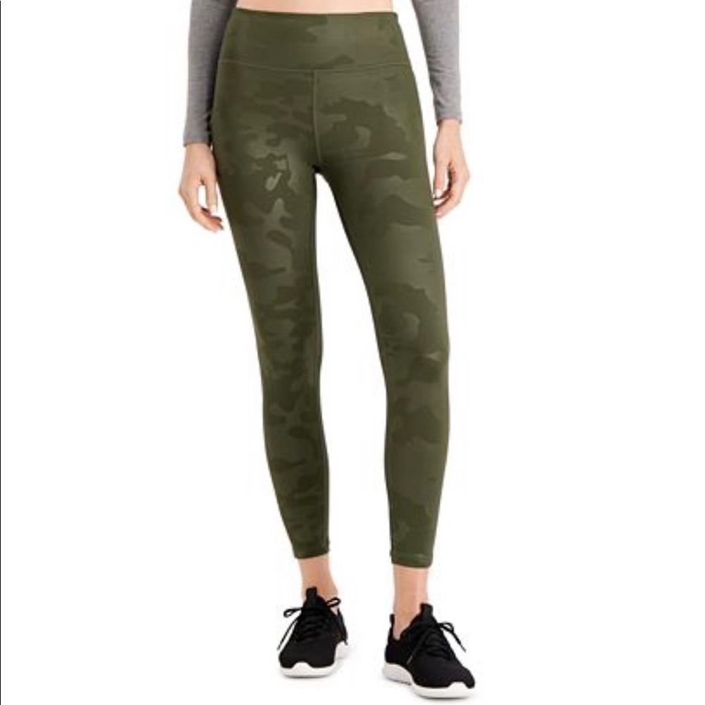 Ideology
Cool Camo Printed Leggings size 1X